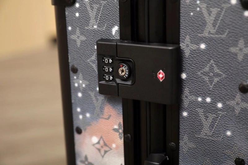 LV Suitcase 4461-0006