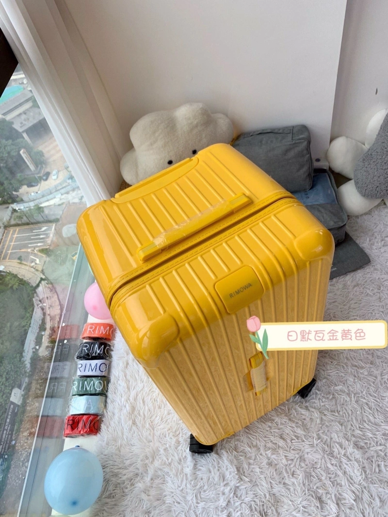 R1m0wa suitcase 4461-0023