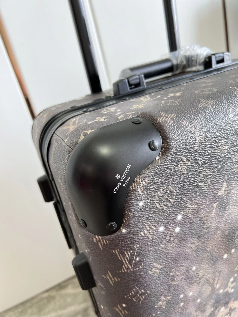 LV Suitcase 4461-0035