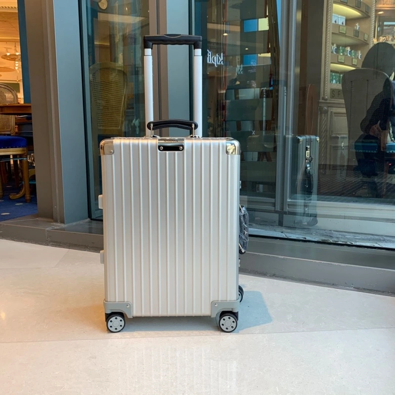 R1m0wa suitcase 4461-0041