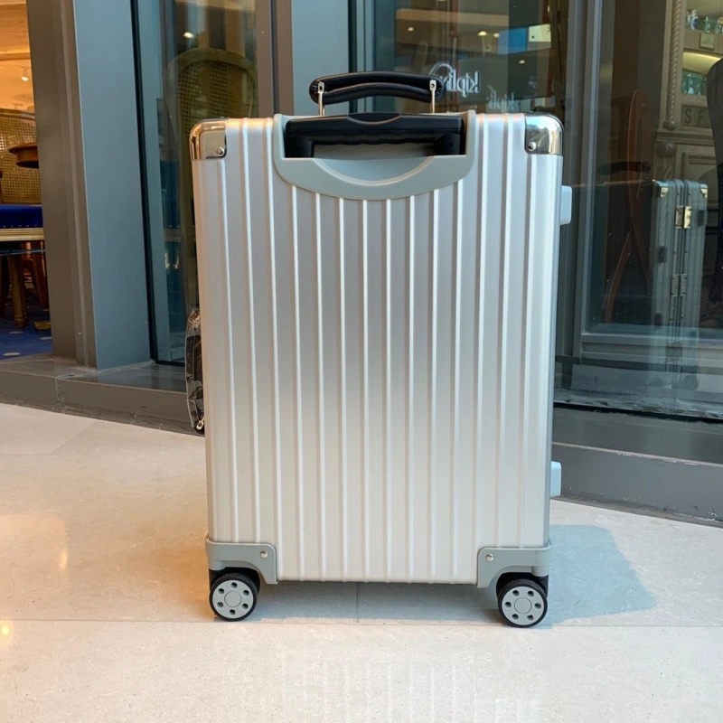 R1m0wa suitcase 4461-0041