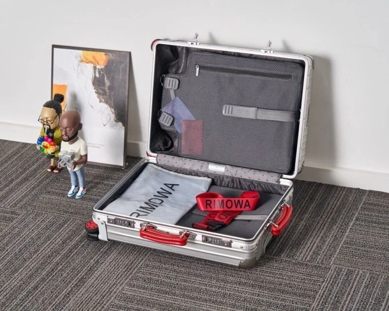 R1m0wa suitcase 4461-0049