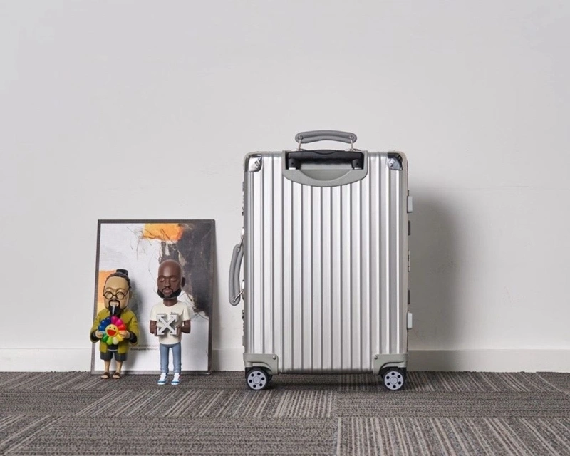 R1m0wa suitcase 4461-0051