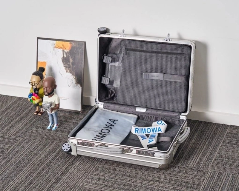 R1m0wa suitcase 4461-0051
