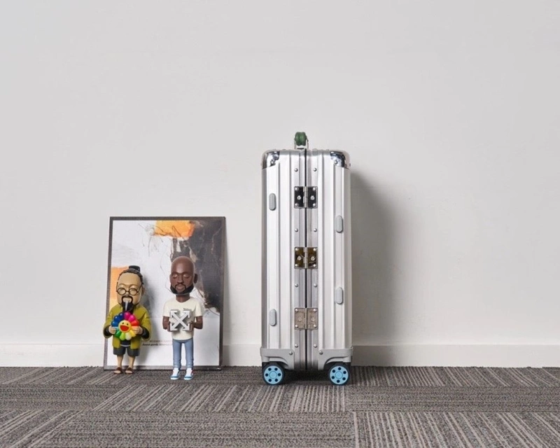 R1m0wa suitcase 4461-0052