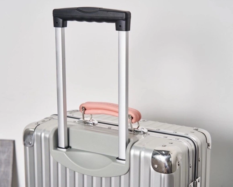 R1m0wa suitcase 4461-0053