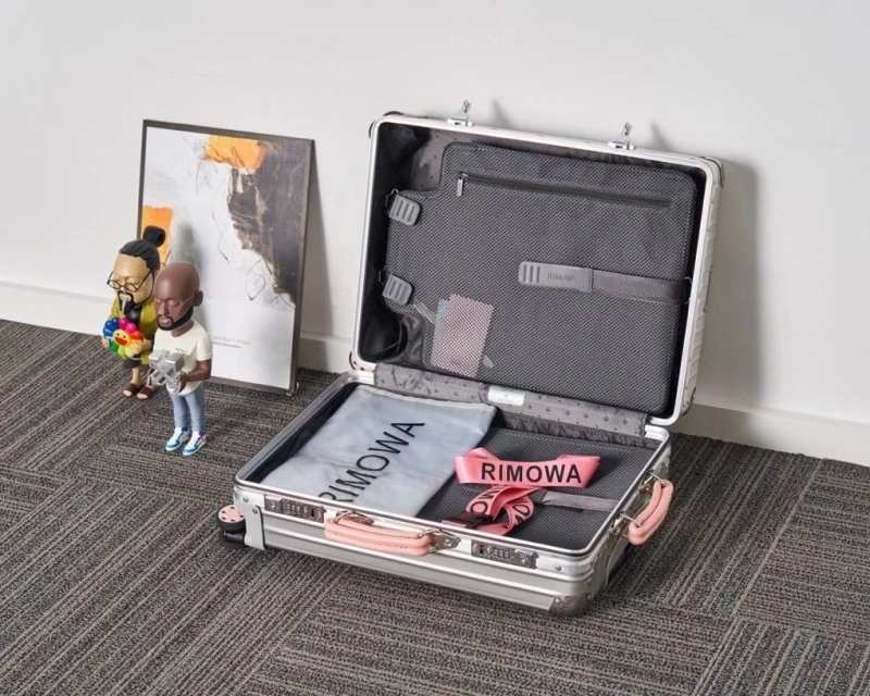 R1m0wa suitcase 4461-0053