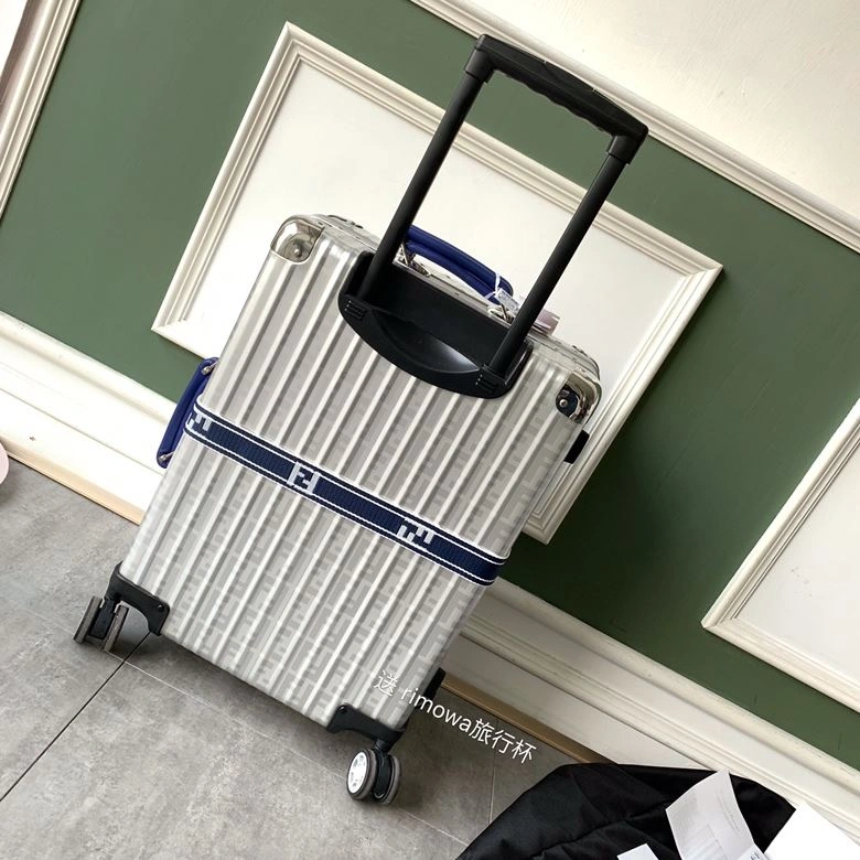 R1m0wa suitcase 4461-0054