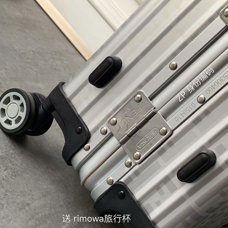 R1m0wa suitcase 4461-0054