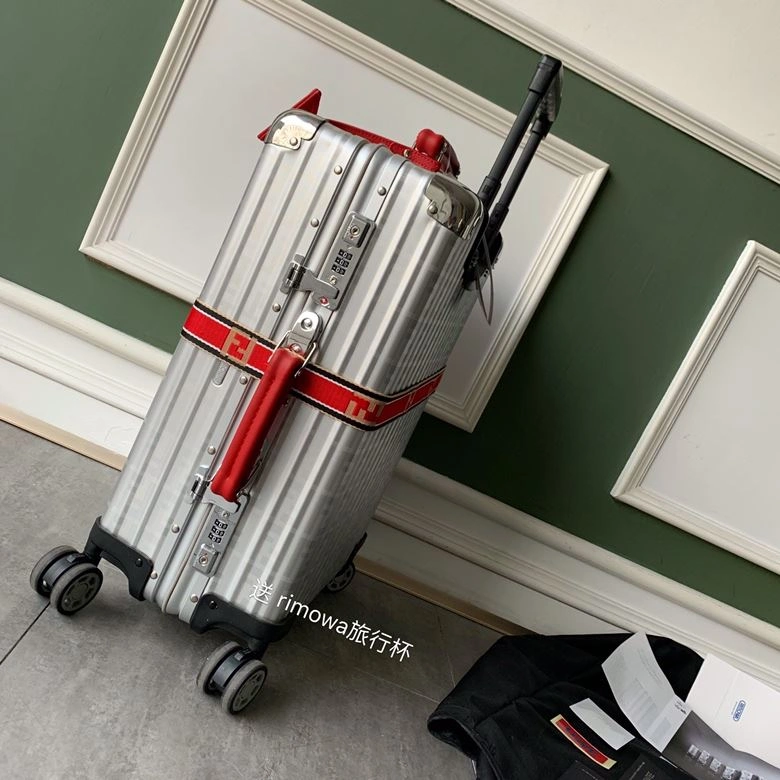 R1m0wa suitcase 4461-0055