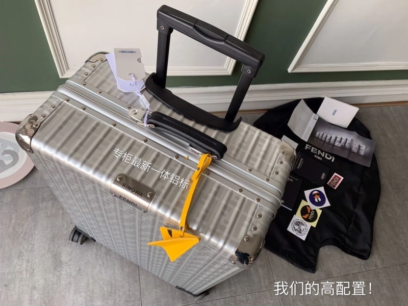 R1m0wa suitcase 4461-0056