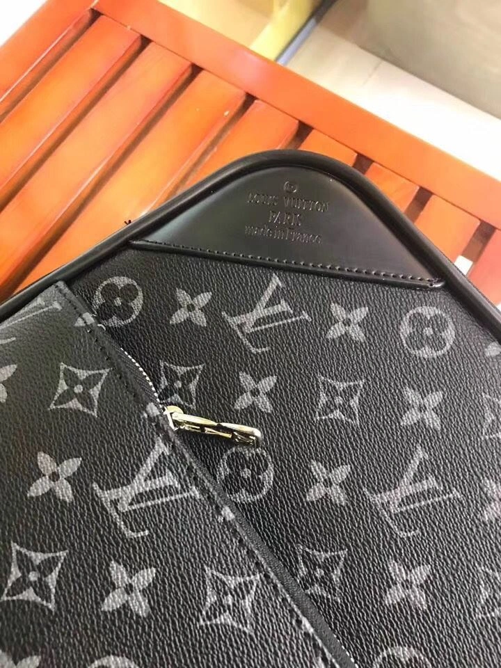LV Suitcase 4461-0059