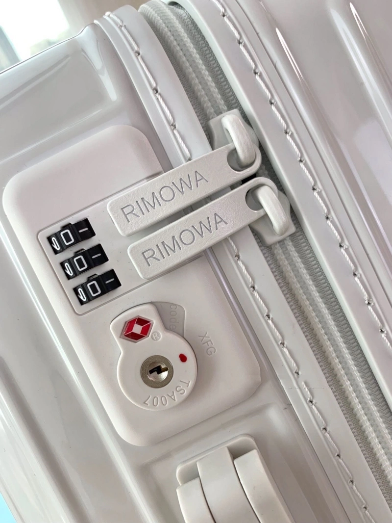 R1m0wa suitcase 4461-0061