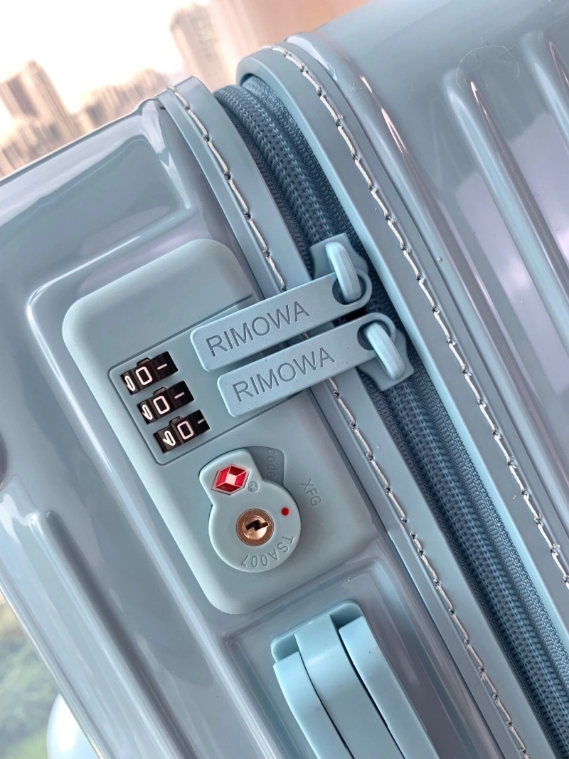 R1m0wa suitcase 4461-0062
