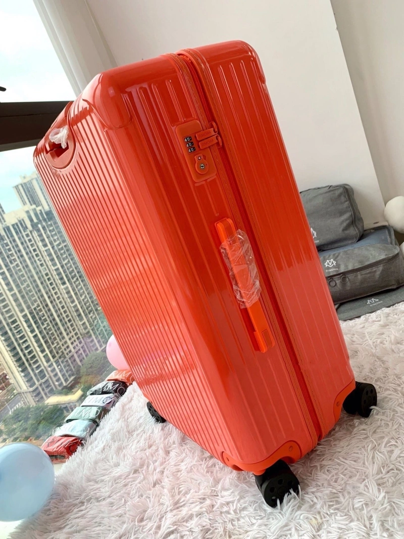 R1m0wa suitcase 4461-0065