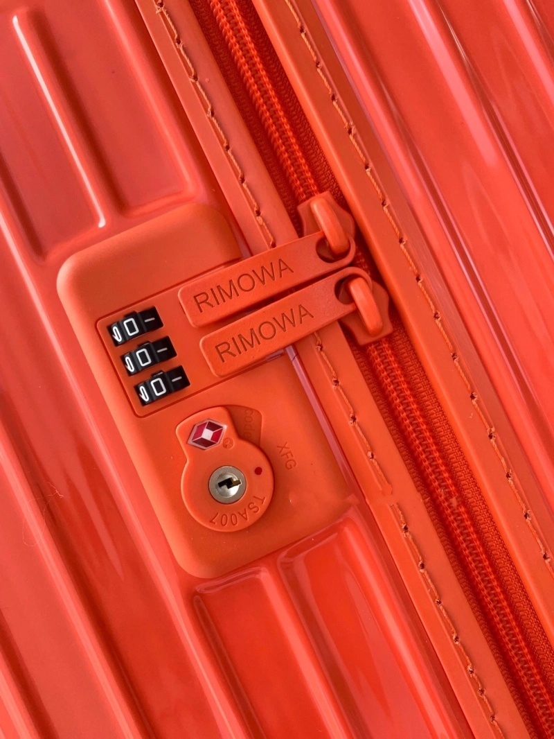 R1m0wa suitcase 4461-0065