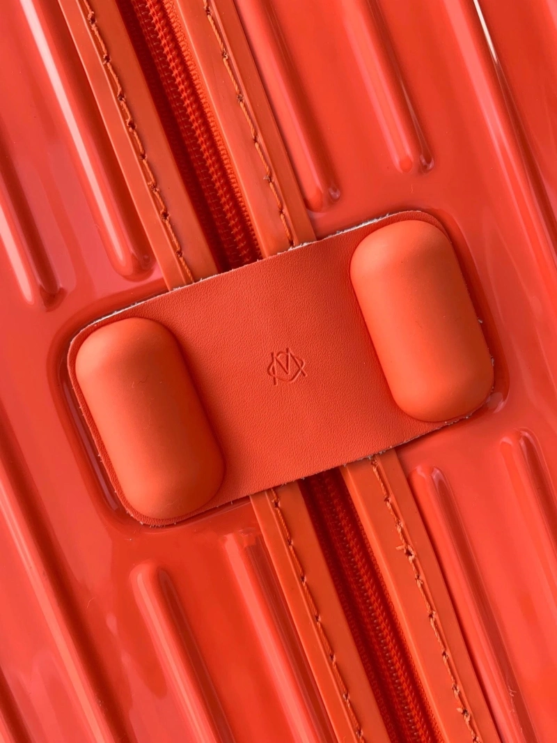 R1m0wa suitcase 4461-0065