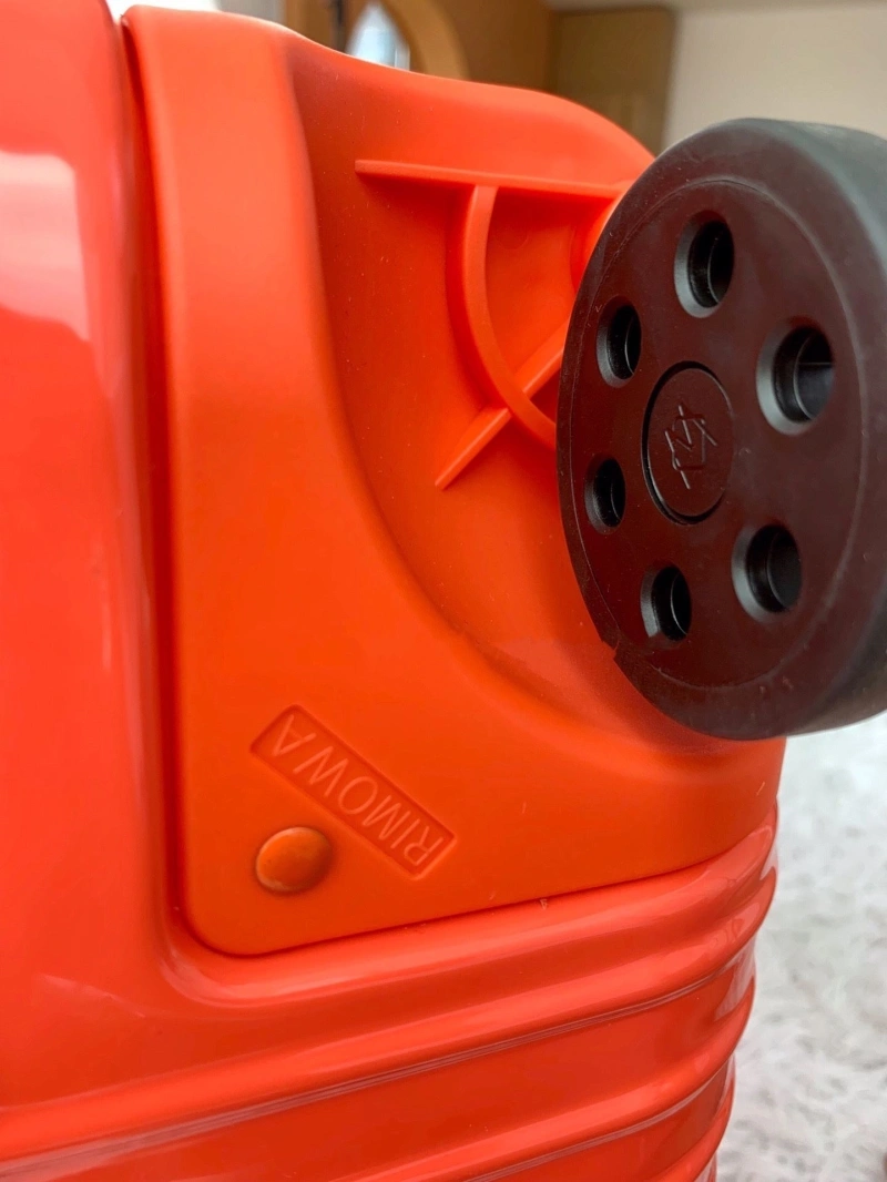 R1m0wa suitcase 4461-0065
