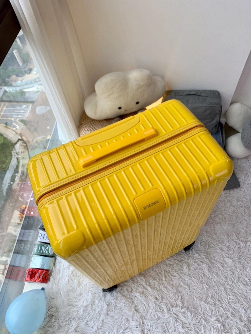 R1m0wa suitcase 4461-0066