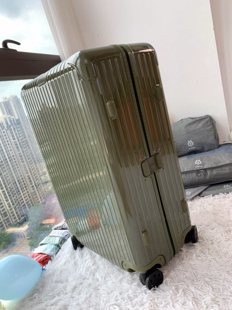 R1m0wa suitcase 4461-0067
