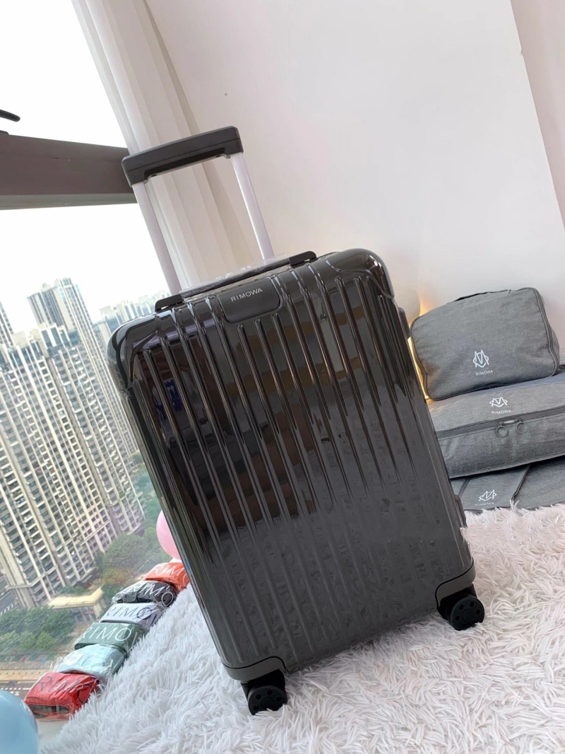 R1m0wa suitcase 4461-0068