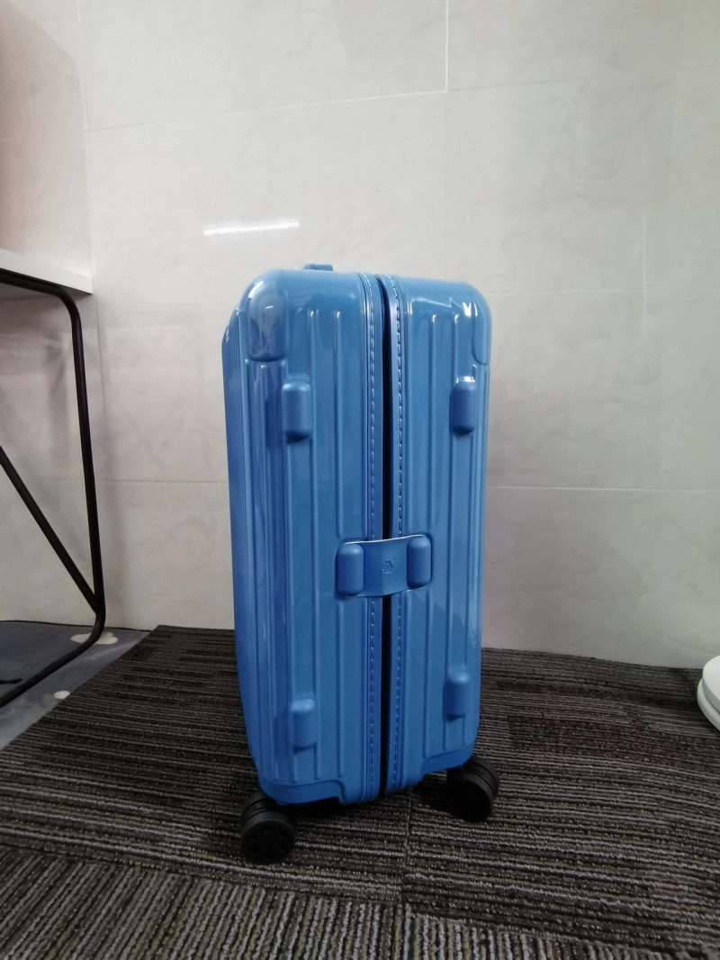R1m0wa suitcase 4461-0071