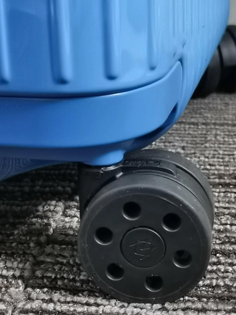 R1m0wa suitcase 4461-0071