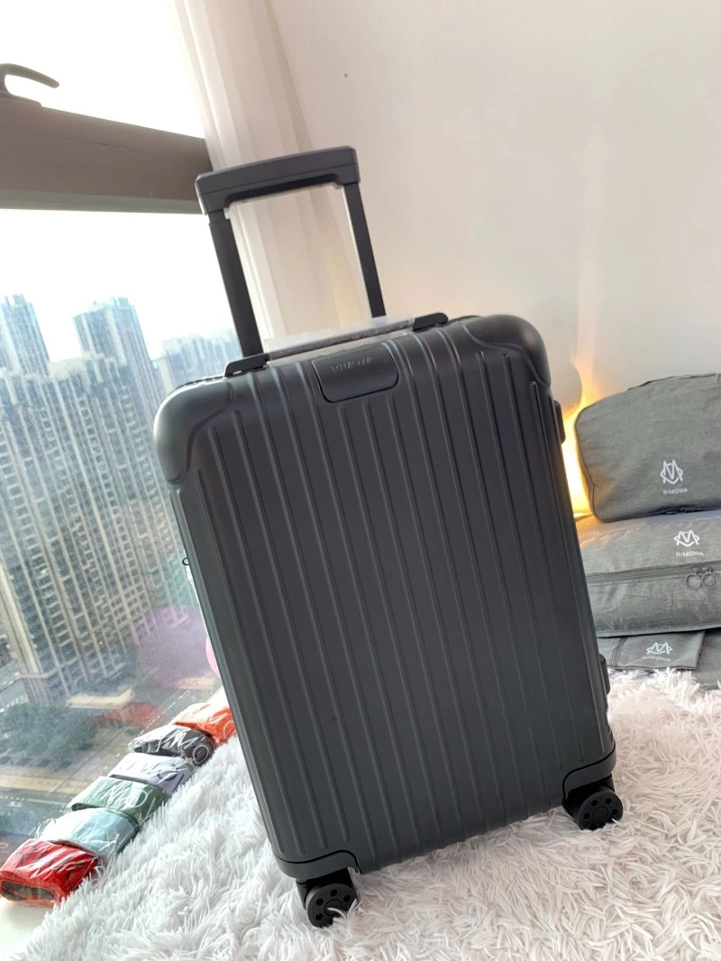 R1m0wa suitcase 4461-0073