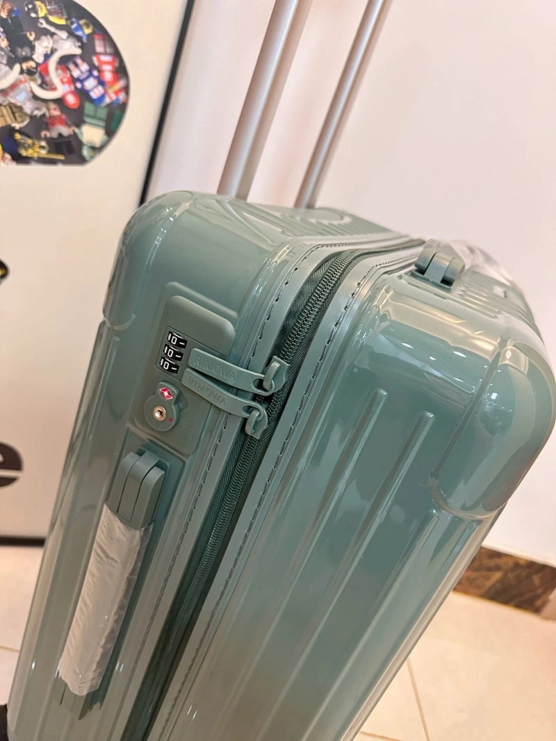 R1m0wa suitcase 4461-0074