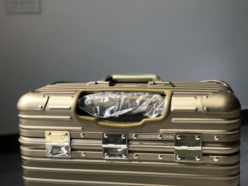 R1m0wa suitcase 4461-0087