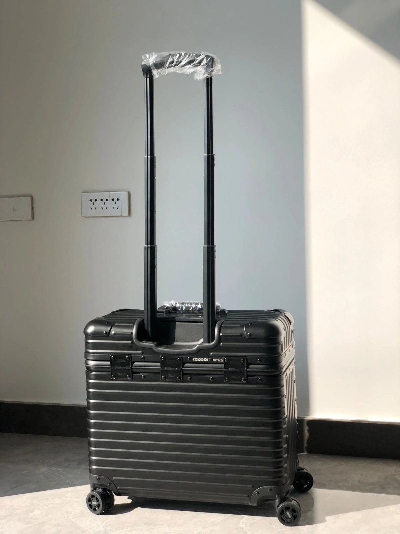 R1m0wa suitcase 4461-0088