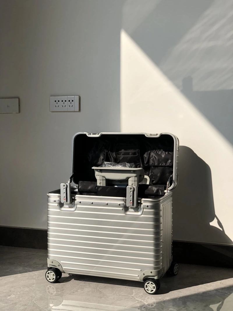 R1m0wa suitcase 4461-0089