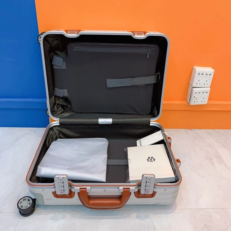 R1m0wa suitcase 4461-0097