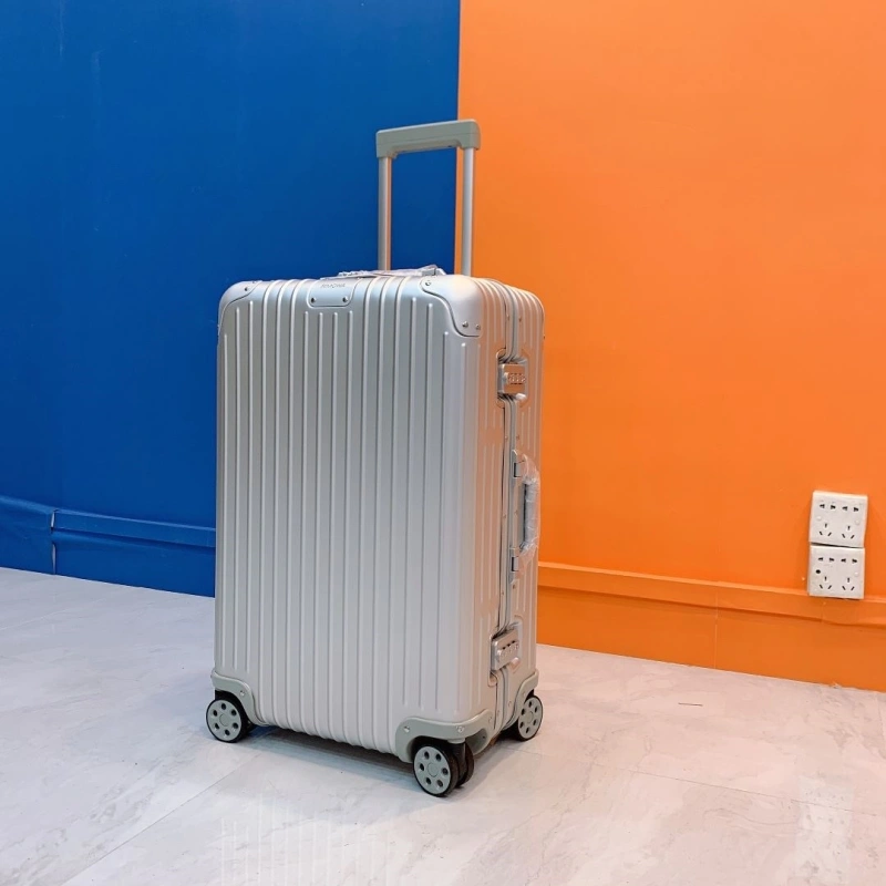 R1m0wa suitcase 4461-0101