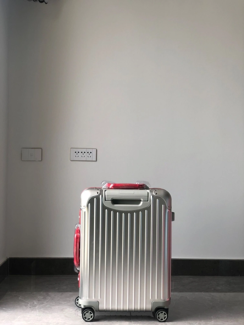 R1m0wa suitcase 4461-0121