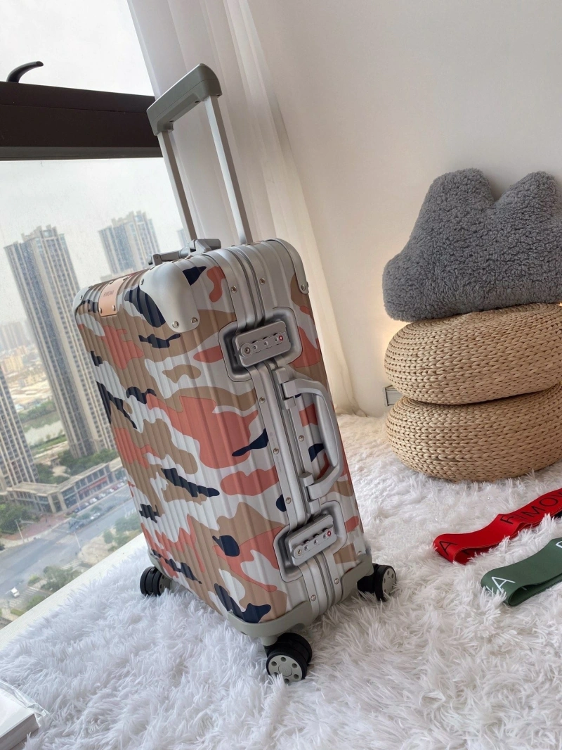 LV Suitcase 4461-0122