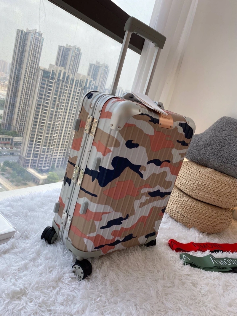 LV Suitcase 4461-0122