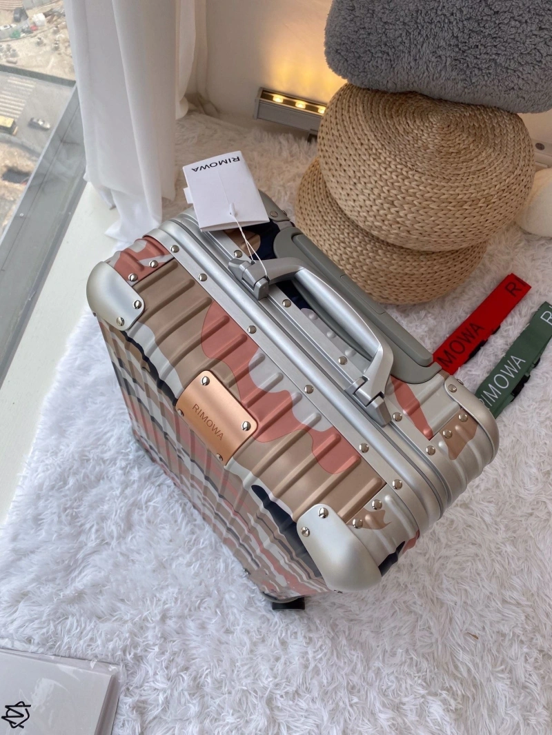 LV Suitcase 4461-0122