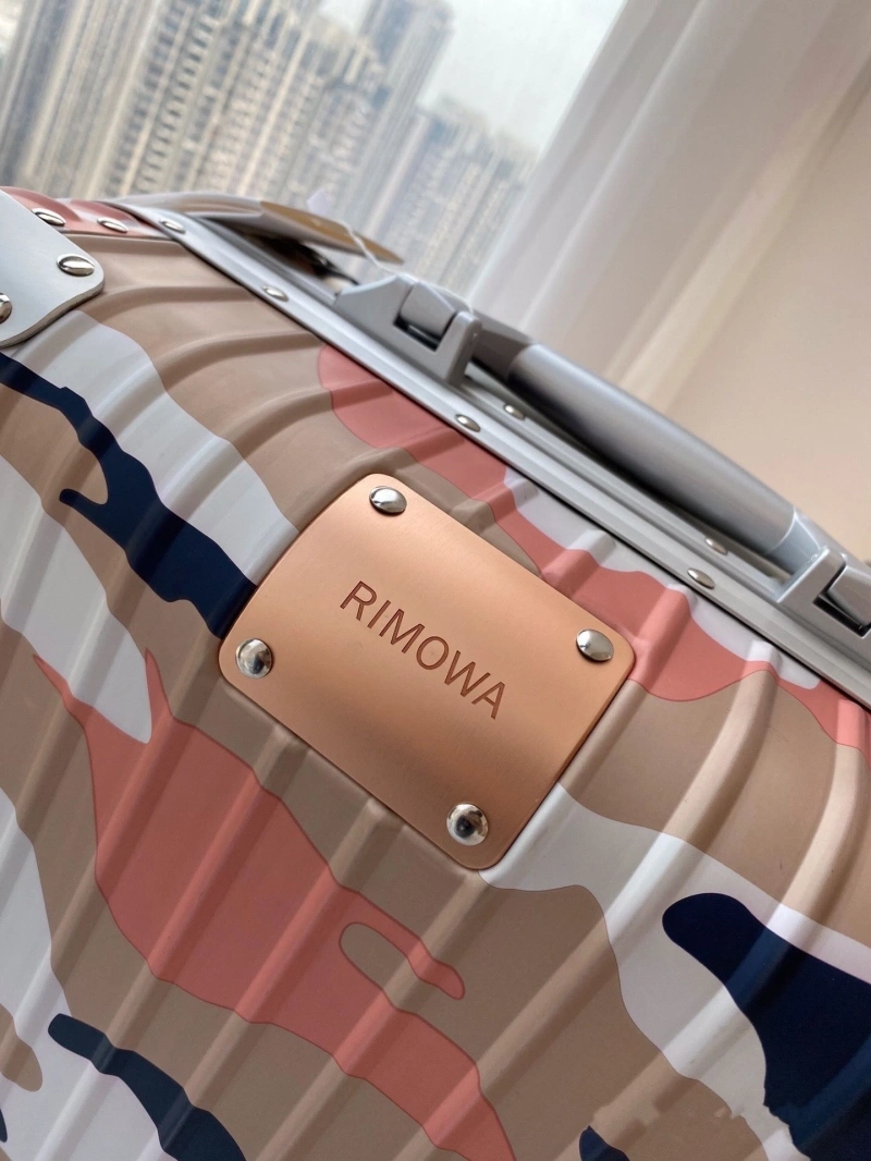 LV Suitcase 4461-0122