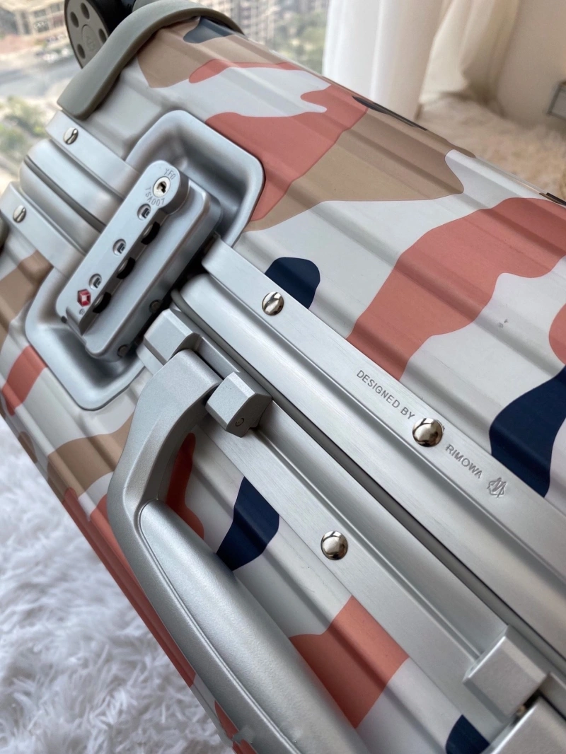LV Suitcase 4461-0122