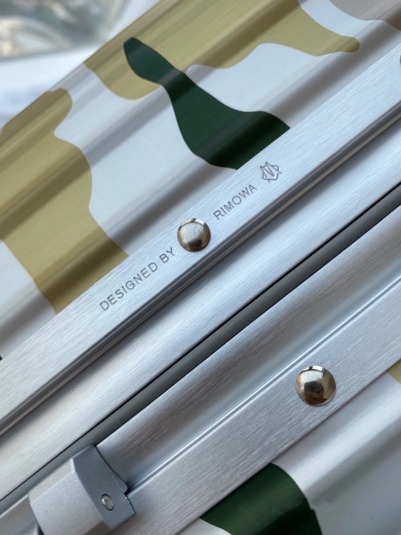 LV Suitcase 4461-0123