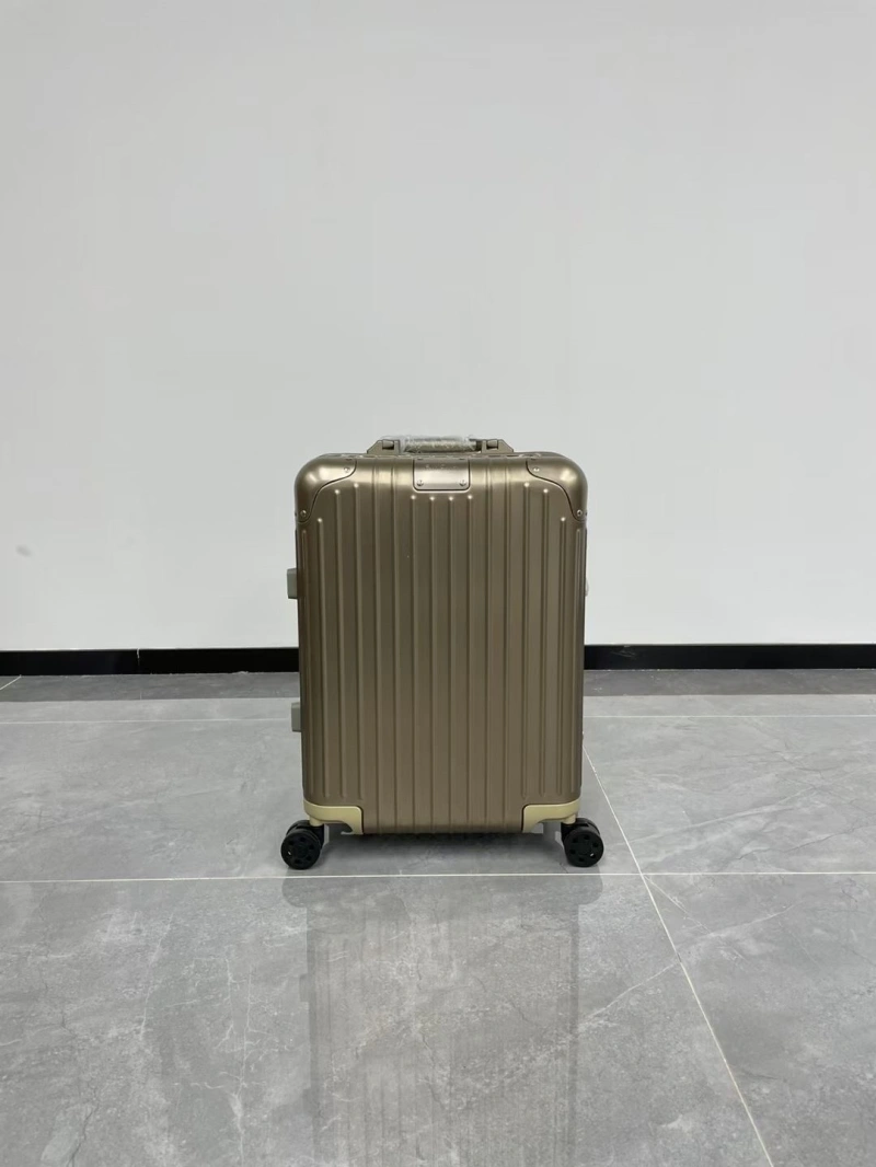 R1m0wa suitcase 4461-0125