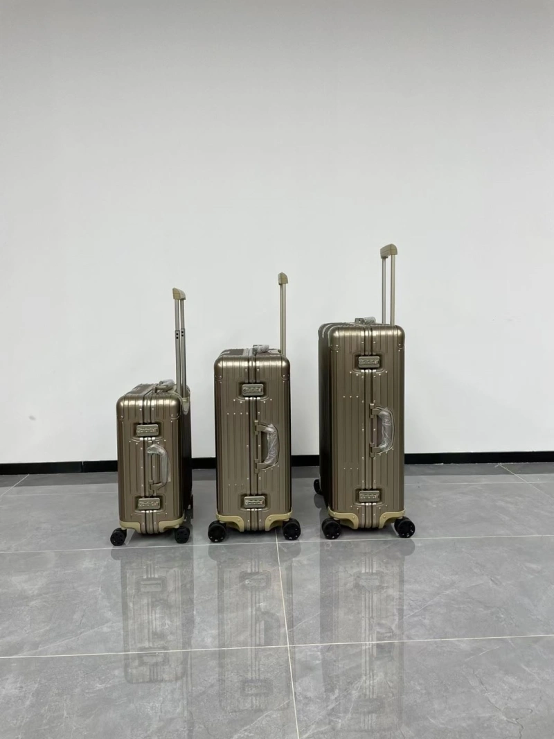 R1m0wa suitcase 4461-0125
