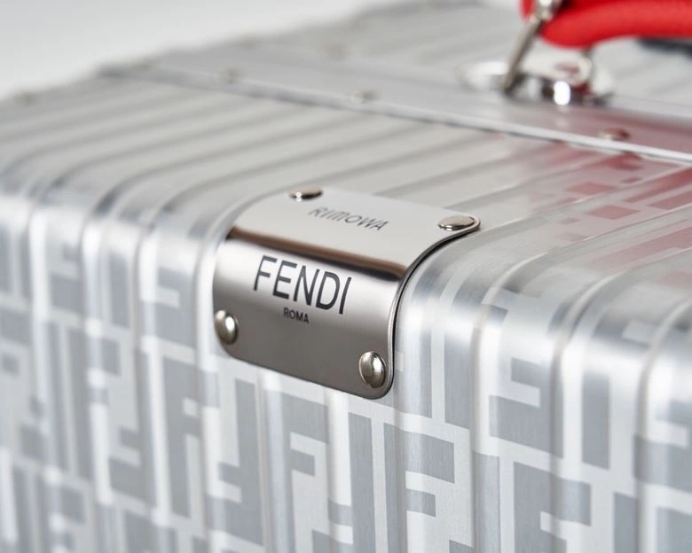 R1m0wa suitcase 4461-0130