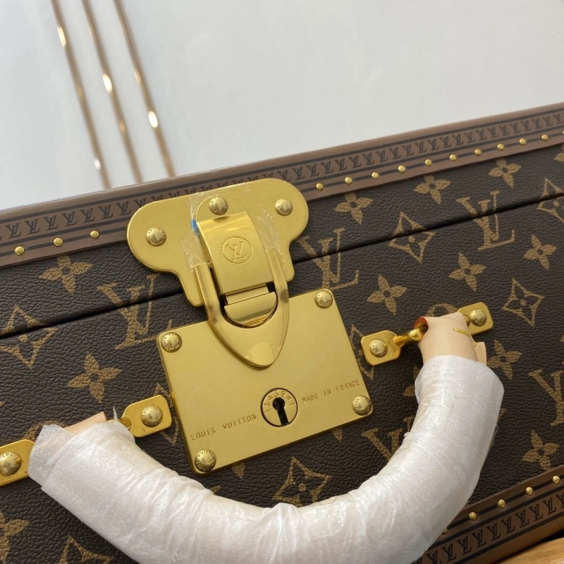 LV Suitcase 4461-0133