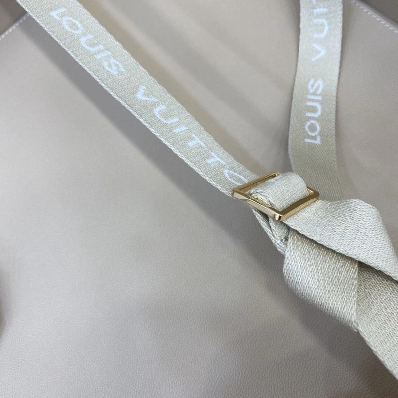 LV Suitcase 4461-0134
