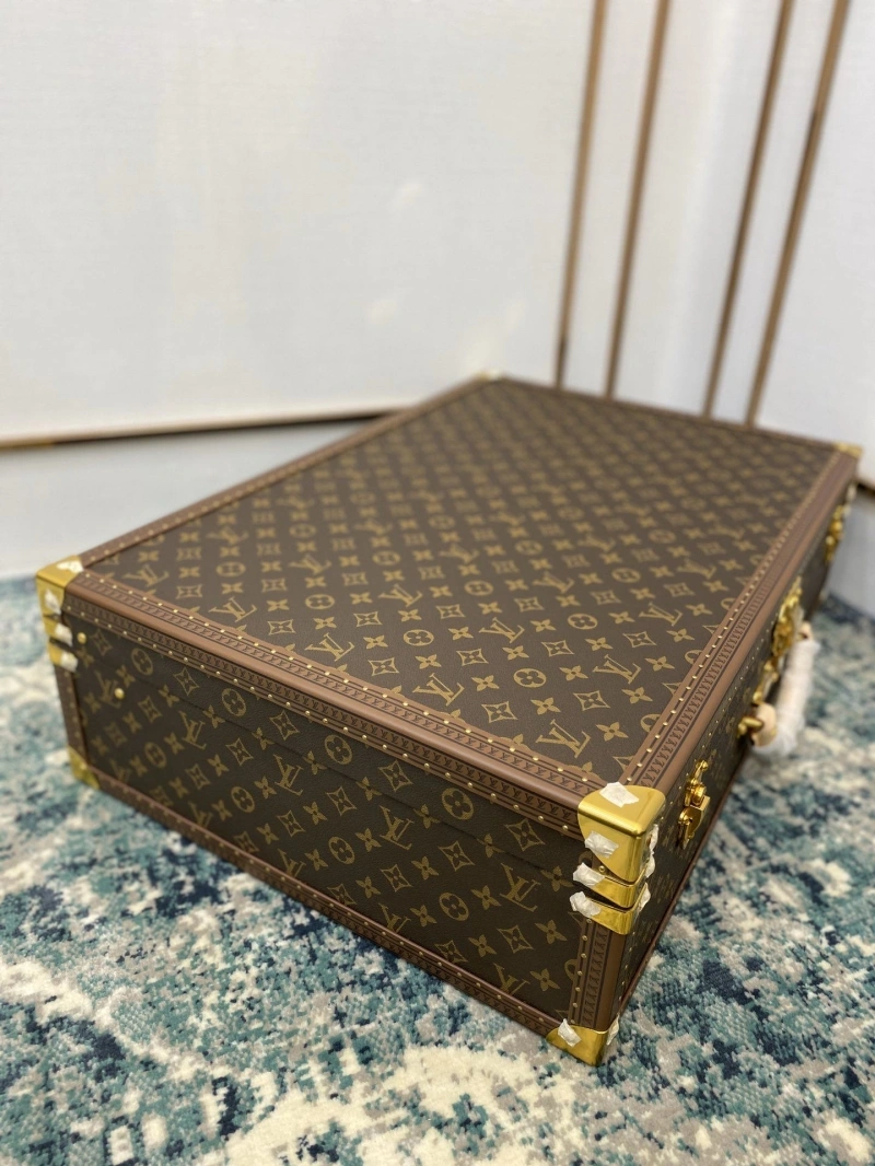 LV Suitcase 4461-0136