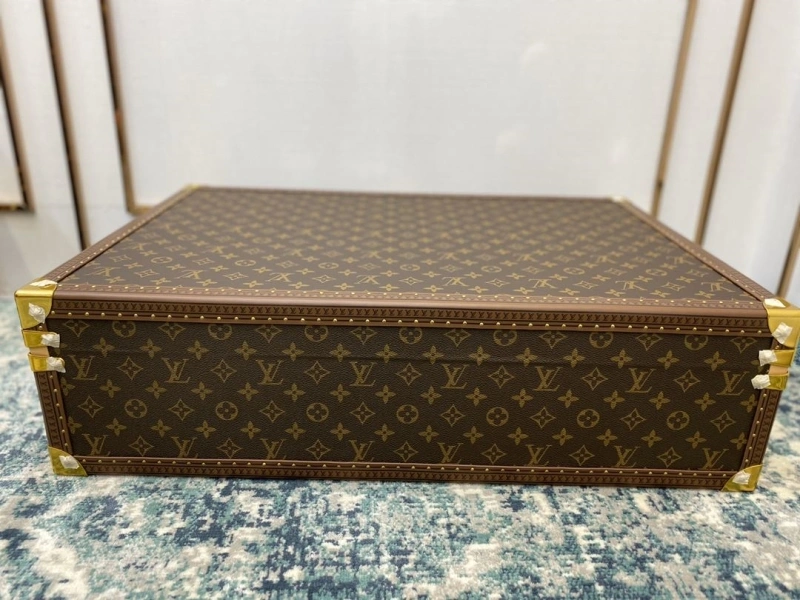 LV Suitcase 4461-0136