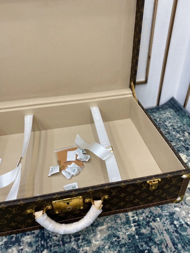 LV Suitcase 4461-0136
