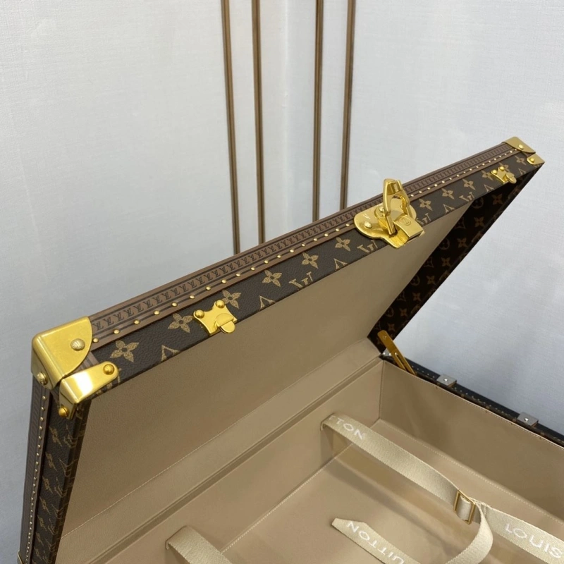 LV Suitcase 4461-0137